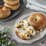 剝皮辣椒起司貝果 Peeled Chili & Cheese Bagel
